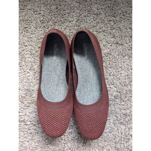 Allbirds,‎ Women's 8, Tree Breezer Breathable Knit Flat, Maroon, Professional